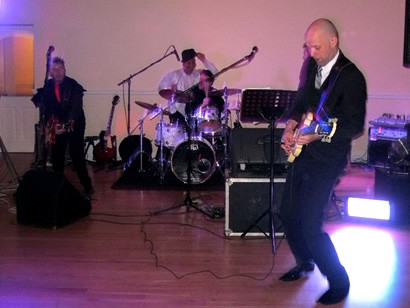 Munch performing