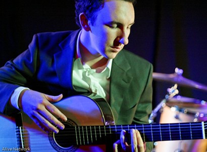 Complete guide to booking a Guitarist