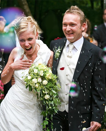 Unique Wedding Songs 100 Non Traditional Venue The Recessional Music Celebrates Moment That You Are Finally Married And Reflects Power Of Your Love It Is Time For A Joyous Upbeat Piece