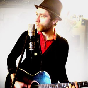 Dan Greener, Solo Singer/ Guitarist