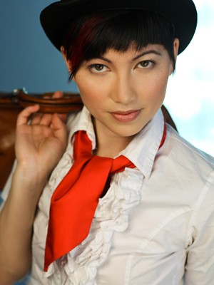 La Femme Magicienne, Magician