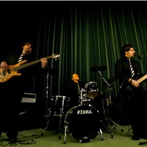 The Wonders, Rock and Pop/ Indie Trio