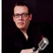 Click for a bigger image of Steve Mac Sings