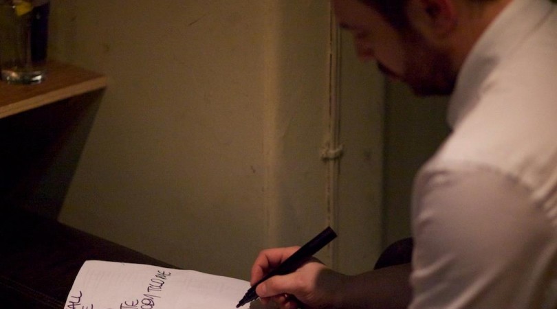 Joey from Hipster making set list amends
