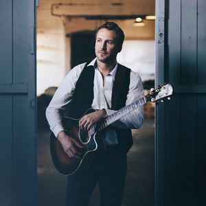 Owen H Singer Guitarist Staffordshire