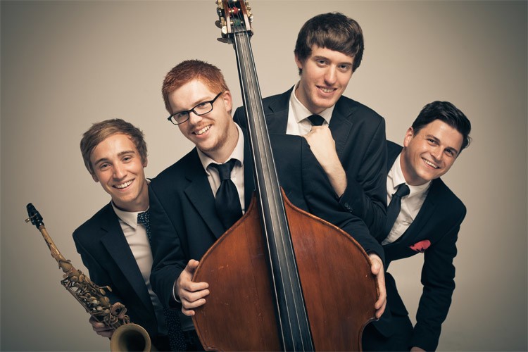 Christmas Wedding Entertainment Ideas