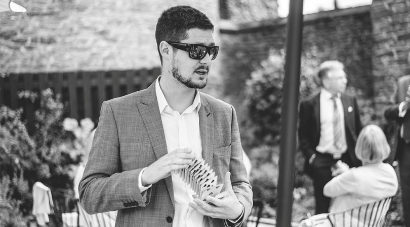 booking a magician for your wedding or event