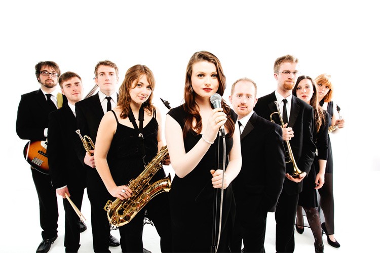 Christmas Wedding Entertainment Ideas